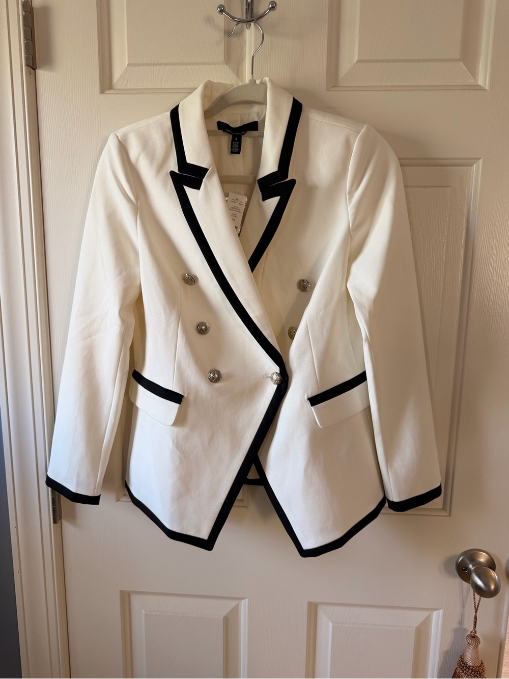 Brand New White House Black Market White Blazer with Black Trim Double-Breasted - Picture 5 of 10